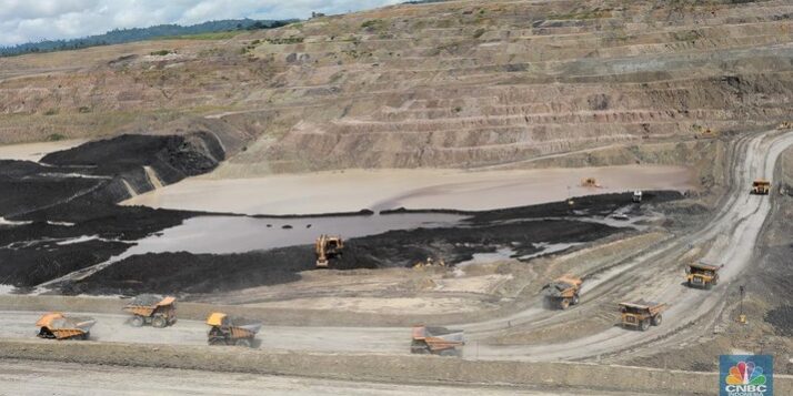 aktivitas-pertambangan-batubara-milik-bayan-resources-di-tabangpakar-kalimantan-jumat-17112023-cnbc-indonesiamuhammad-sabki-30_169