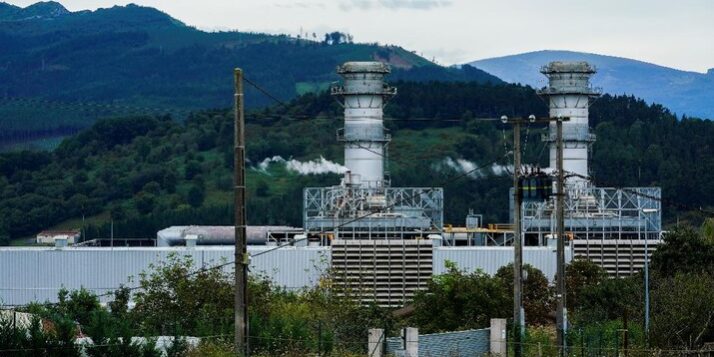 ilustrasi-pembangkit-listrik-tenaga-gas-reutersvincent-west_169