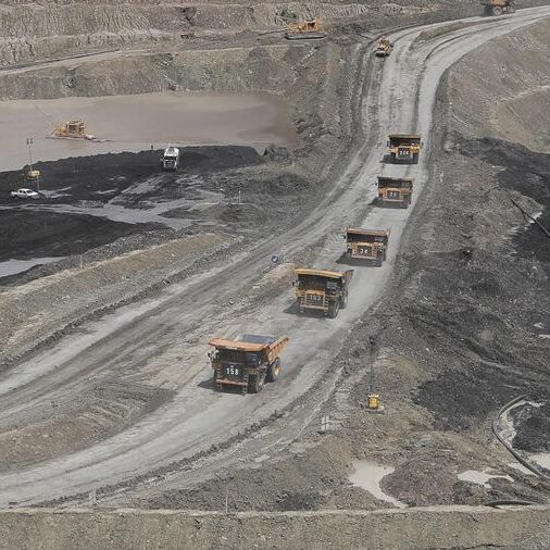 Foto: Aktivitas pertambangan batubara milik Bayan Resources di Tabang/Pakar, Kalimantan, Jumat (17/11/2023). (CNBC Indonesia/Muhammad Sabki)