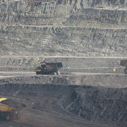 Foto: Aktivitas pertambangan batubara milik Bayan Resources di Tabang/Pakar, Kalimantan, Jumat (17/11/2023). (CNBC Indonesia/Muhammad Sabki).