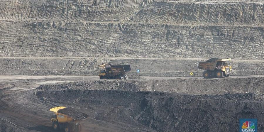 aktivitas-pertambangan-batubara-milik-bayan-resources-di-tabangpakar-kalimantan-jumat-17112023-cnbc-indonesiamuhammad-sabki-19_169 Foto: Aktivitas pertambangan batubara milik Bayan Resources di Tabang/Pakar, Kalimantan, Jumat (17/11/2023). (CNBC Indonesia/Muhammad Sabki).