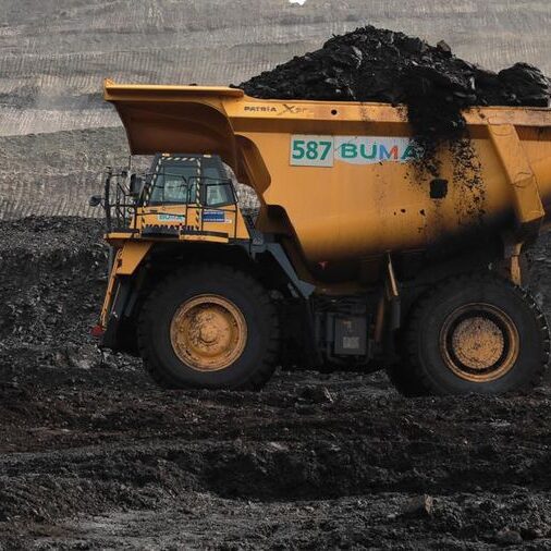 Foto: Aktivitas pertambangan batubara milik Bayan Resources di Tabang/Pakar, Kalimantan, Jumat (17/11/2023). (CNBC Indonesia/Muhammad Sabki)